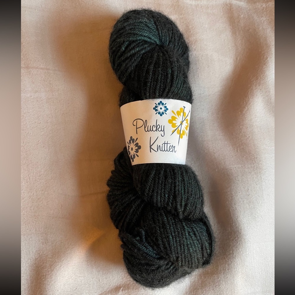 Plucky knitter yarn Bastille